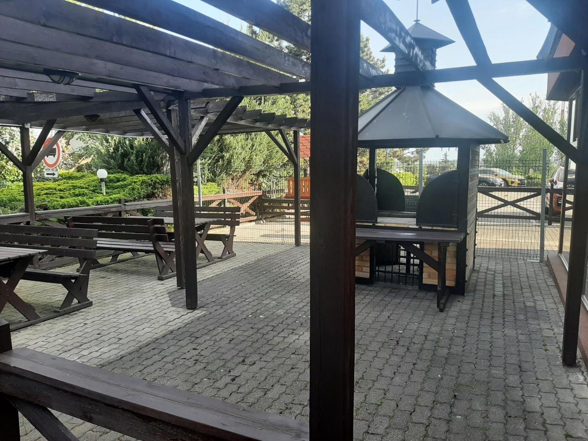 garni Hotel ASAS*** Most Buitenkant foto