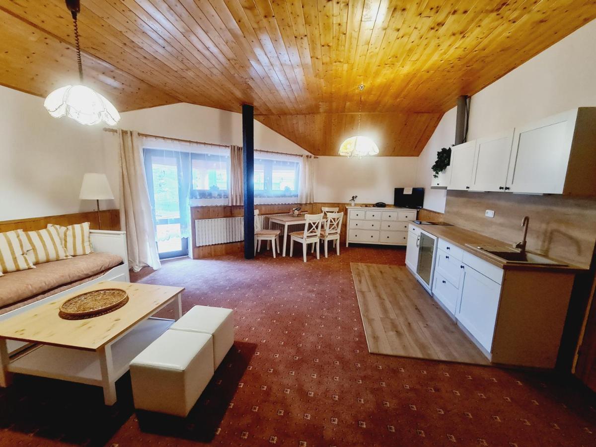 garni Hotel ASAS*** Most Buitenkant foto