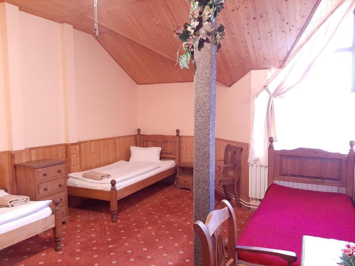 garni Hotel ASAS*** Most Buitenkant foto