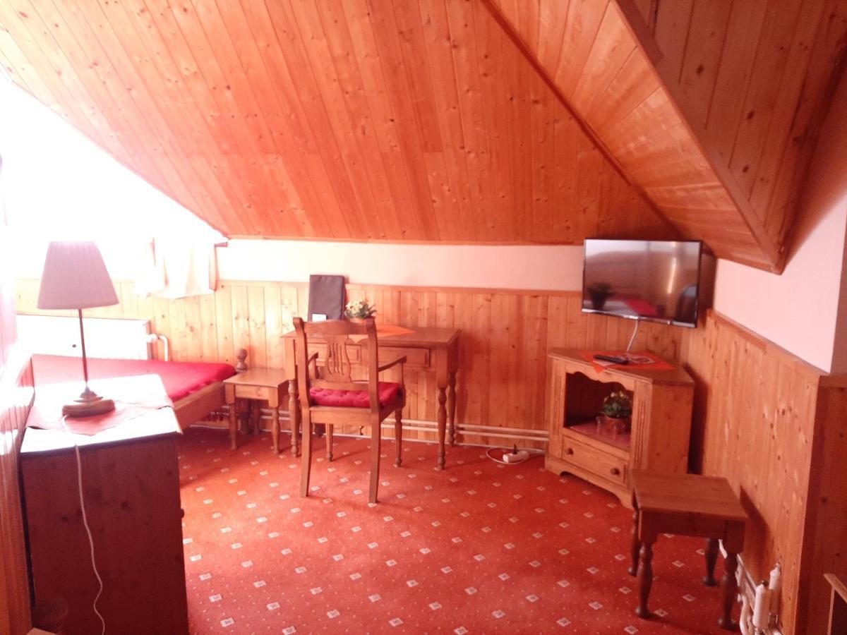 garni Hotel ASAS*** Most Buitenkant foto