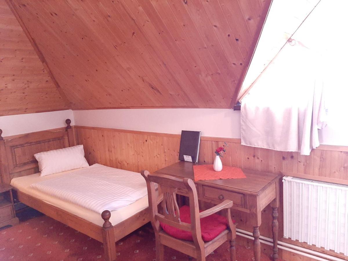 garni Hotel ASAS*** Most Buitenkant foto