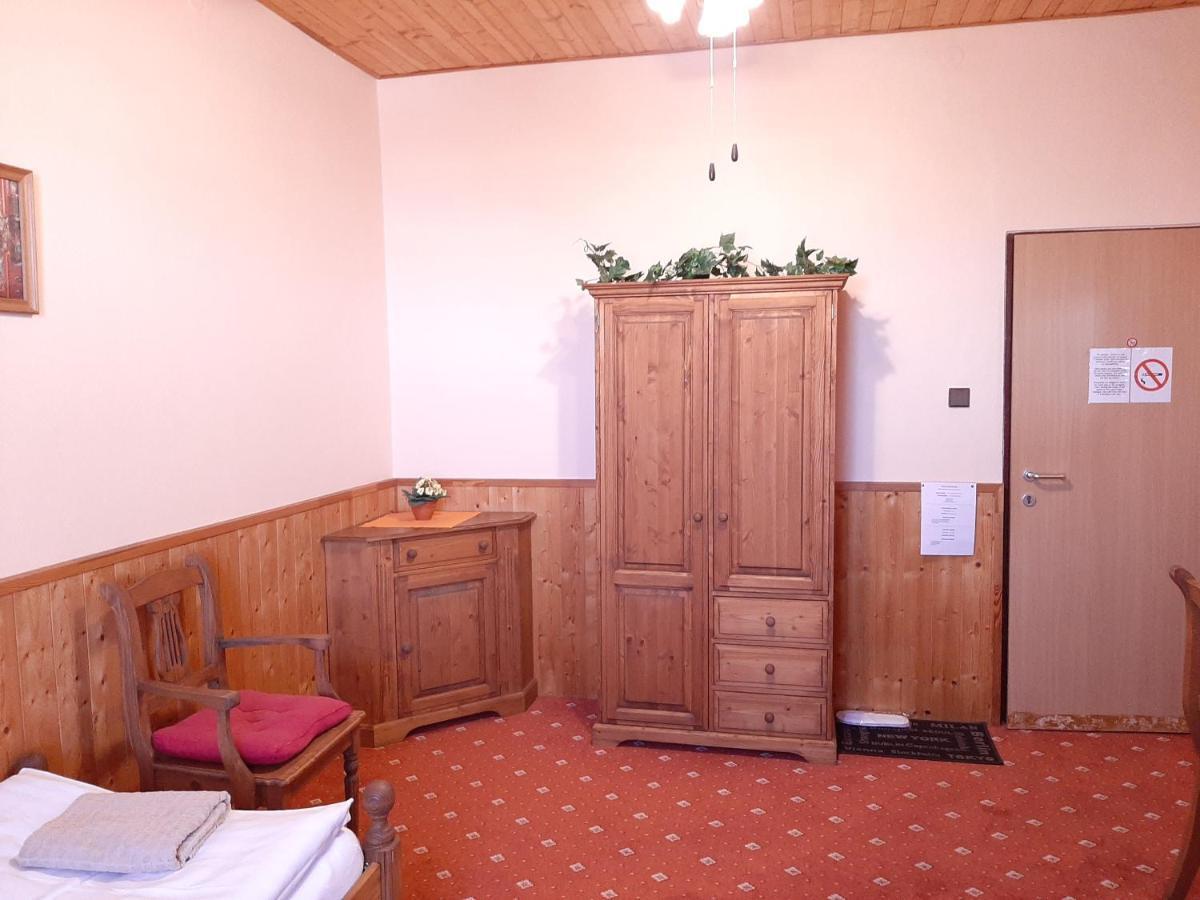 garni Hotel ASAS*** Most Buitenkant foto