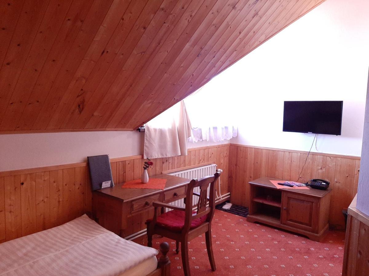 garni Hotel ASAS*** Most Buitenkant foto